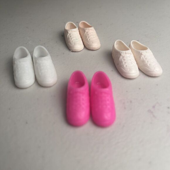 Vintage Barbie Skipper Pink & White Tennis Shoes, 2 Squishy - Lot of 4 Pairs - Picture 2 of 5